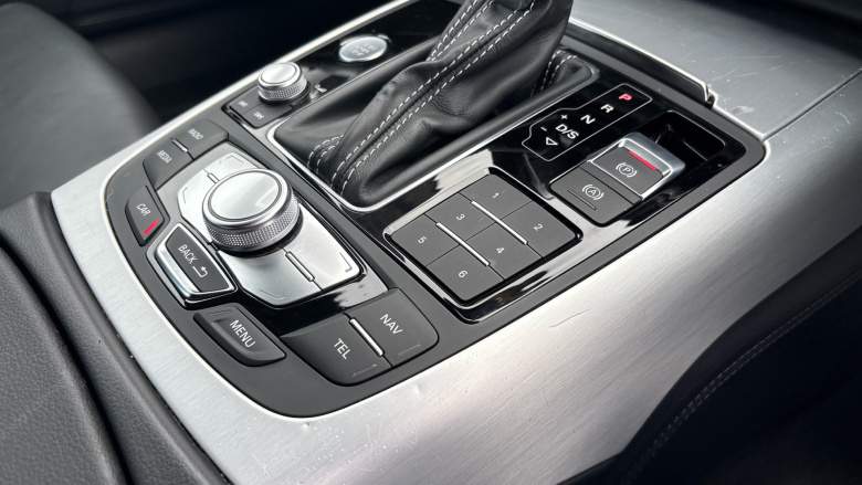 Audi A6 2.0 TDI Ultra S Line 5dr S Tronic Diesel Estate